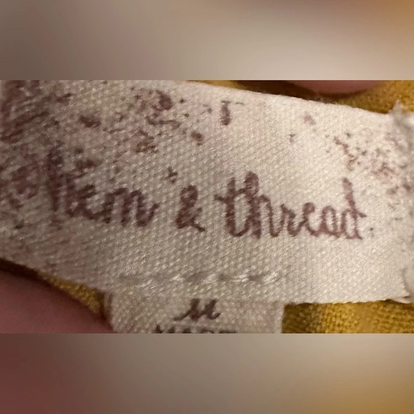 Hem & thread mustard tank top size M - Picture 4 of 5